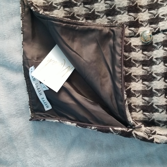 HYFVE Mini Skirt (brown) with gold button design - Picture 4 of 5